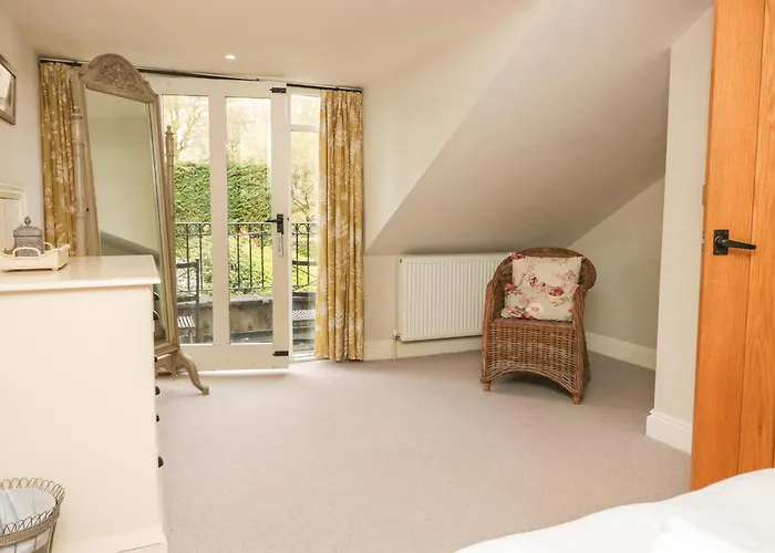 Semesterbostad River *